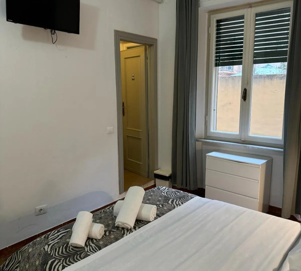פיזה Crown Guest House