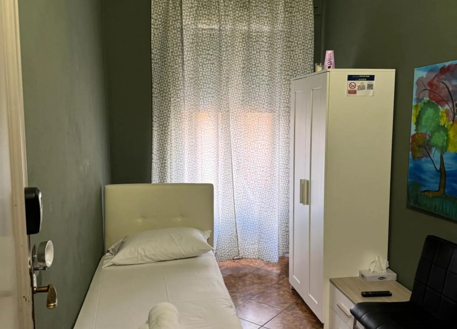 Crown Guest House 比萨