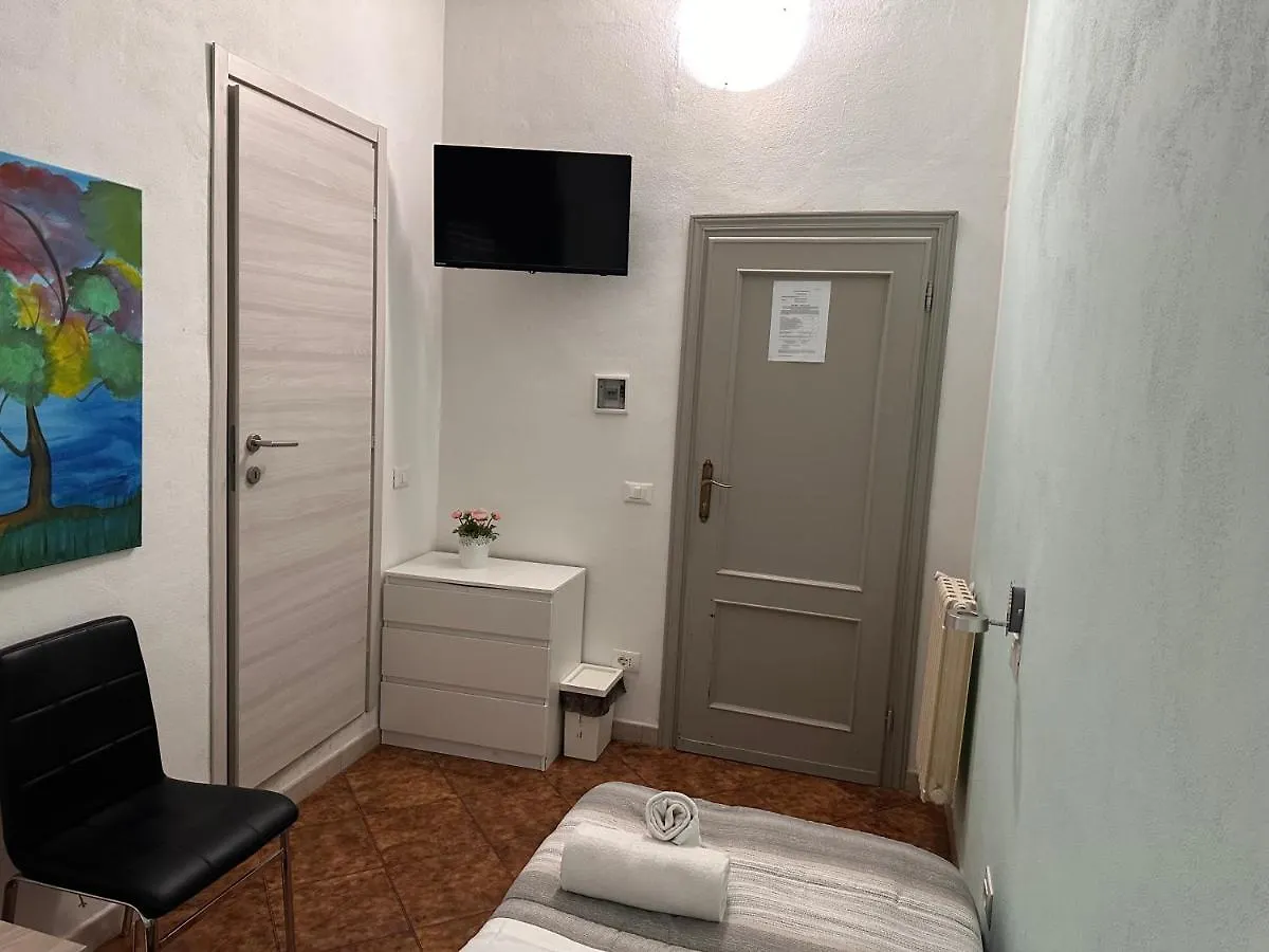 Crown Guest House Pisa