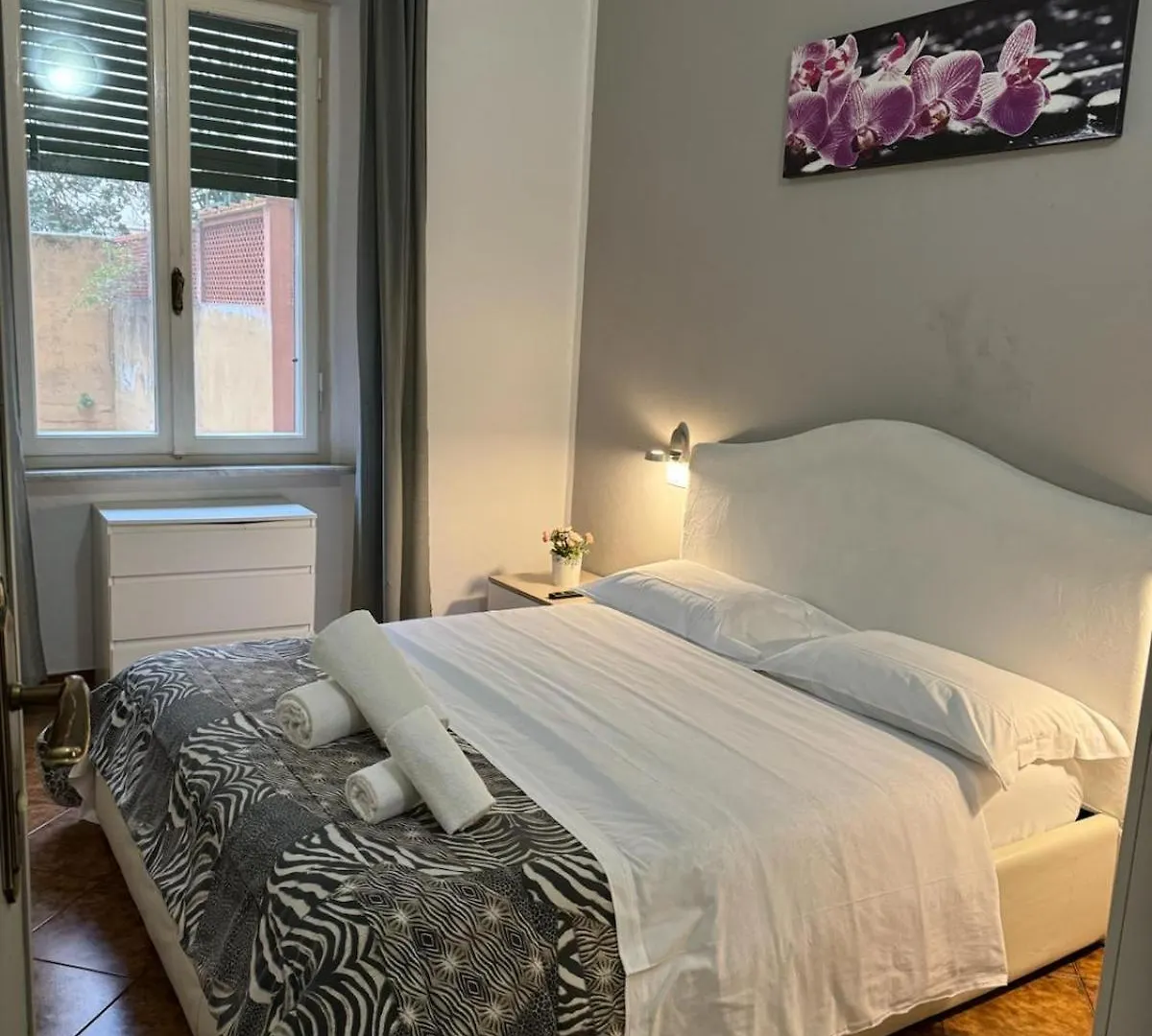 Crown Guest House Pisa Italia